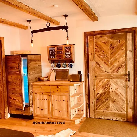 Almhaus Strobl Radenthein